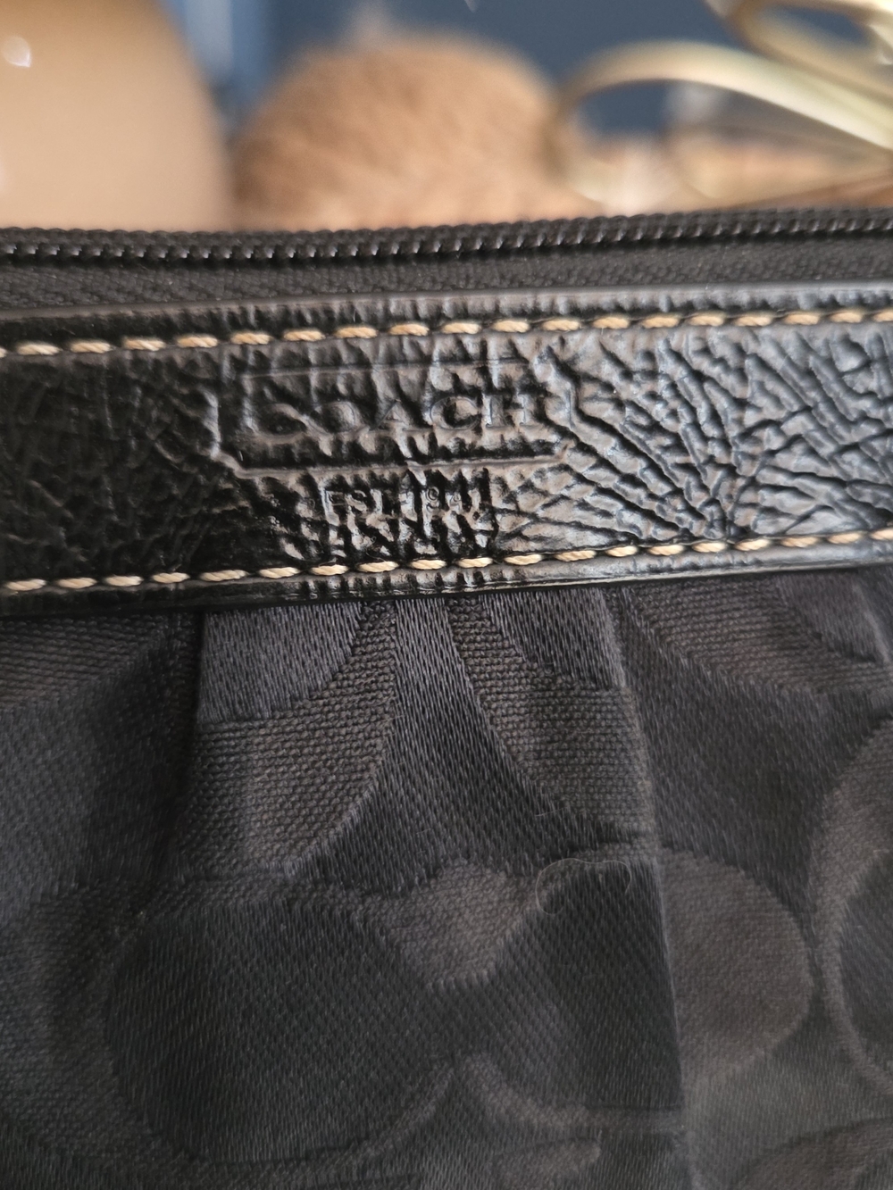Coach Black Signature C Jacquard Fabric Patent Leather Wristlet - Picture 4 of 7